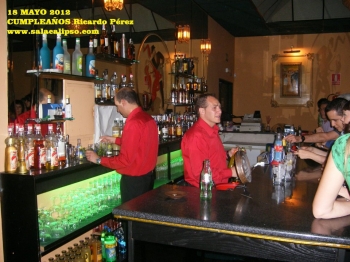 x556903_313486228725769_1185888207_n_313486228725769 bailes de salon.jpg